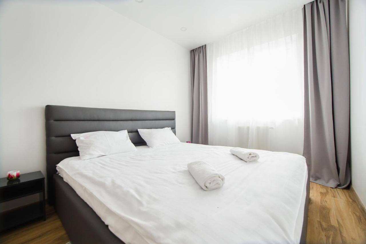 Elegant & Spacious - Central Apartment Oradea Ngoại thất bức ảnh