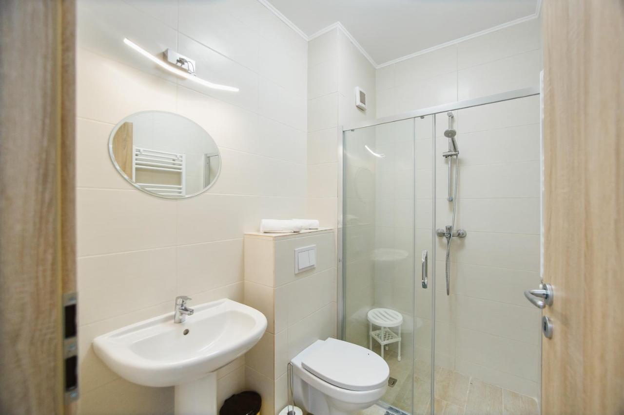 Elegant & Spacious - Central Apartment Oradea Ngoại thất bức ảnh