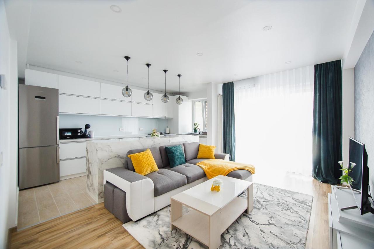 Elegant & Spacious - Central Apartment Oradea Ngoại thất bức ảnh
