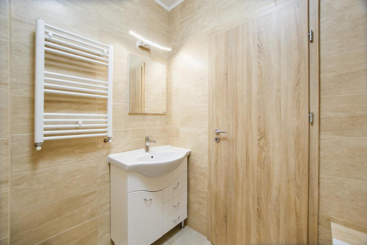 Elegant & Spacious - Central Apartment Oradea Ngoại thất bức ảnh