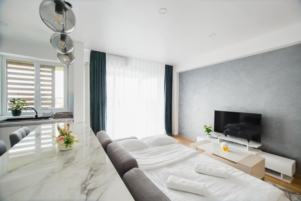 Elegant & Spacious - Central Apartment Oradea Ngoại thất bức ảnh